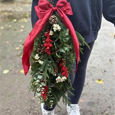 Artificial door swag